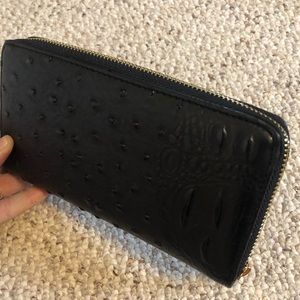 New Black Croc Embossed Accordion Wallet